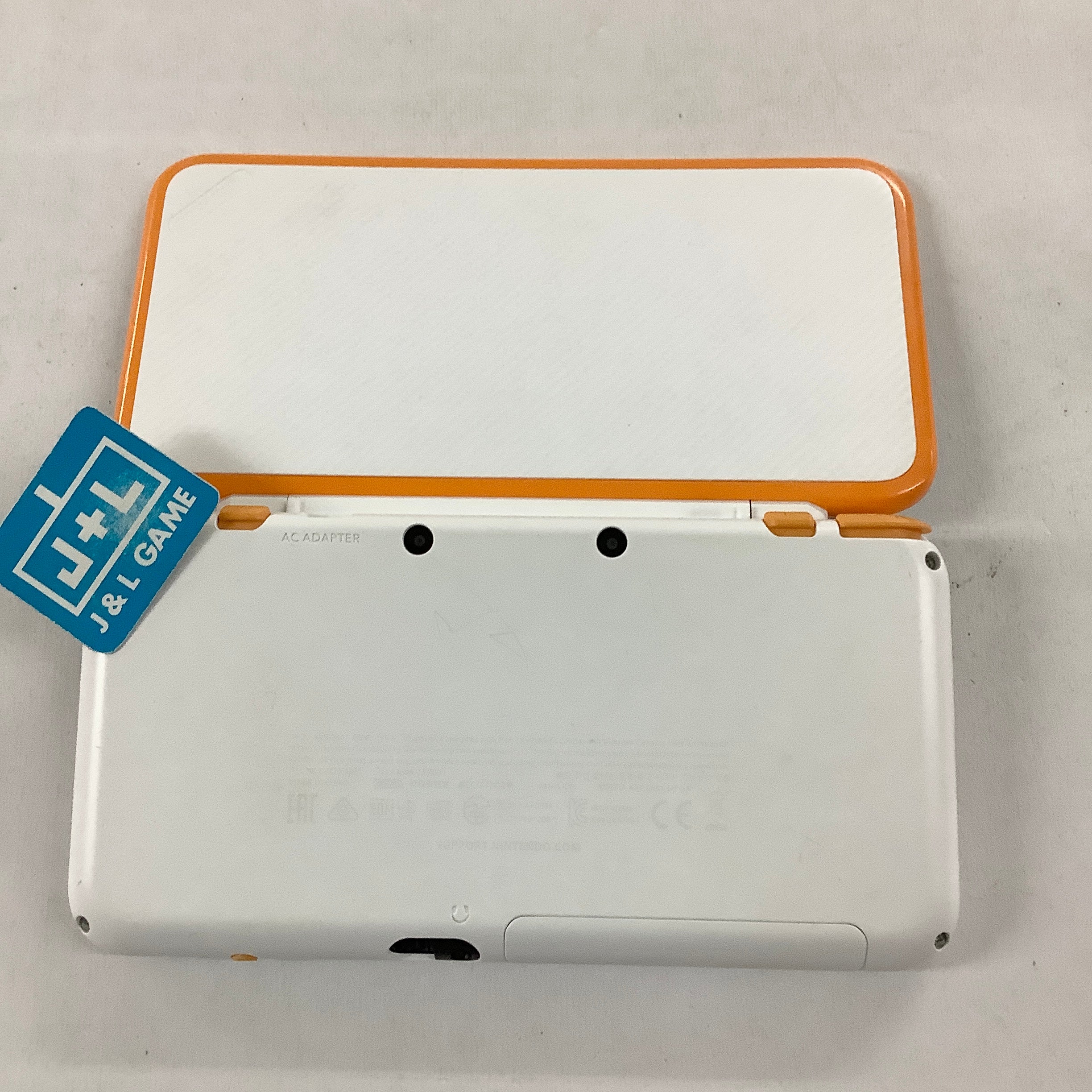 New Nintendo 2DS XL Console (White + Orange) - Nintendo 3DS [Pre-Owned] CONSOLE Nintendo