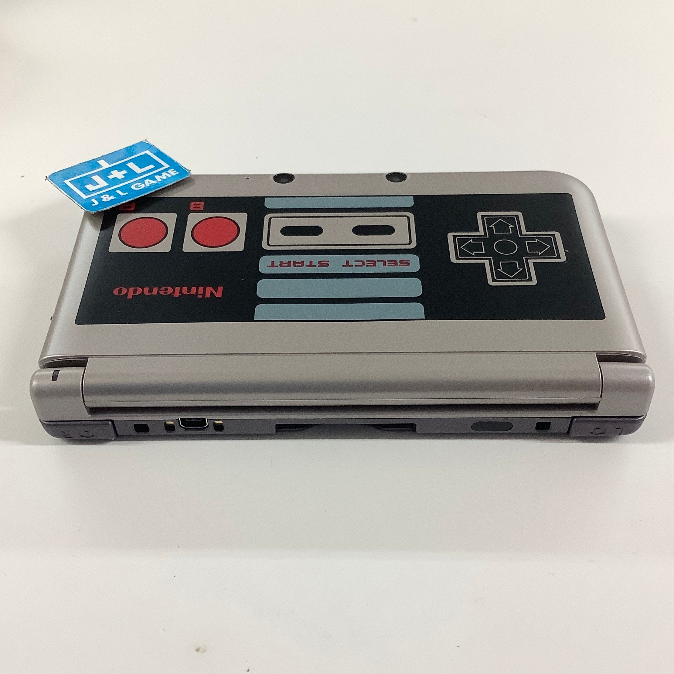 Nintendo 3DS XL Console (Retro NES) - Nintendo 3DS [Pre-Owned] Consoles Nintendo