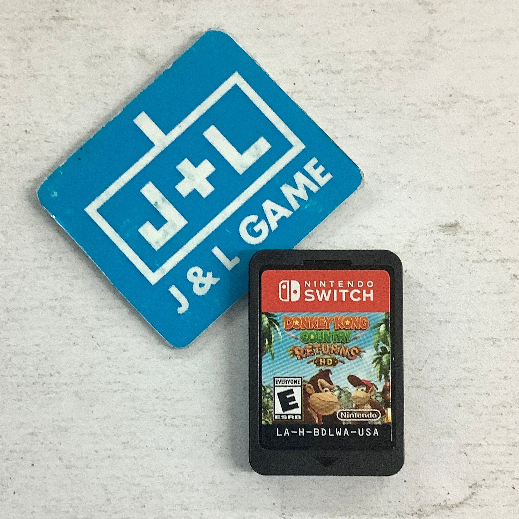 Donkey Kong Country Returns HD (World Edition) - (NSW) Nintendo Switch [Pre-Owned] Video Games Nintendo