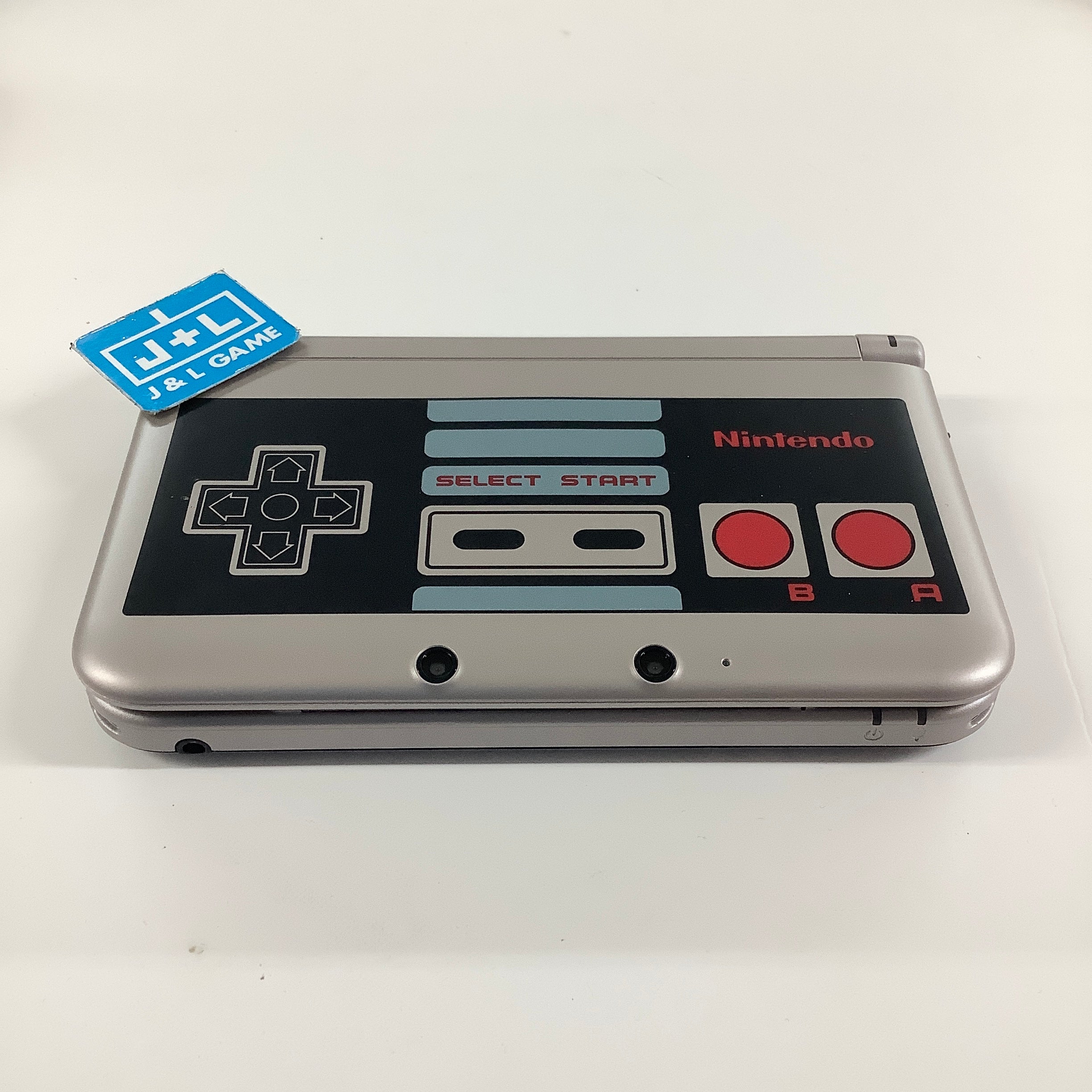 Nintendo 3DS XL Console (Retro NES) - Nintendo 3DS [Pre-Owned] Consoles Nintendo