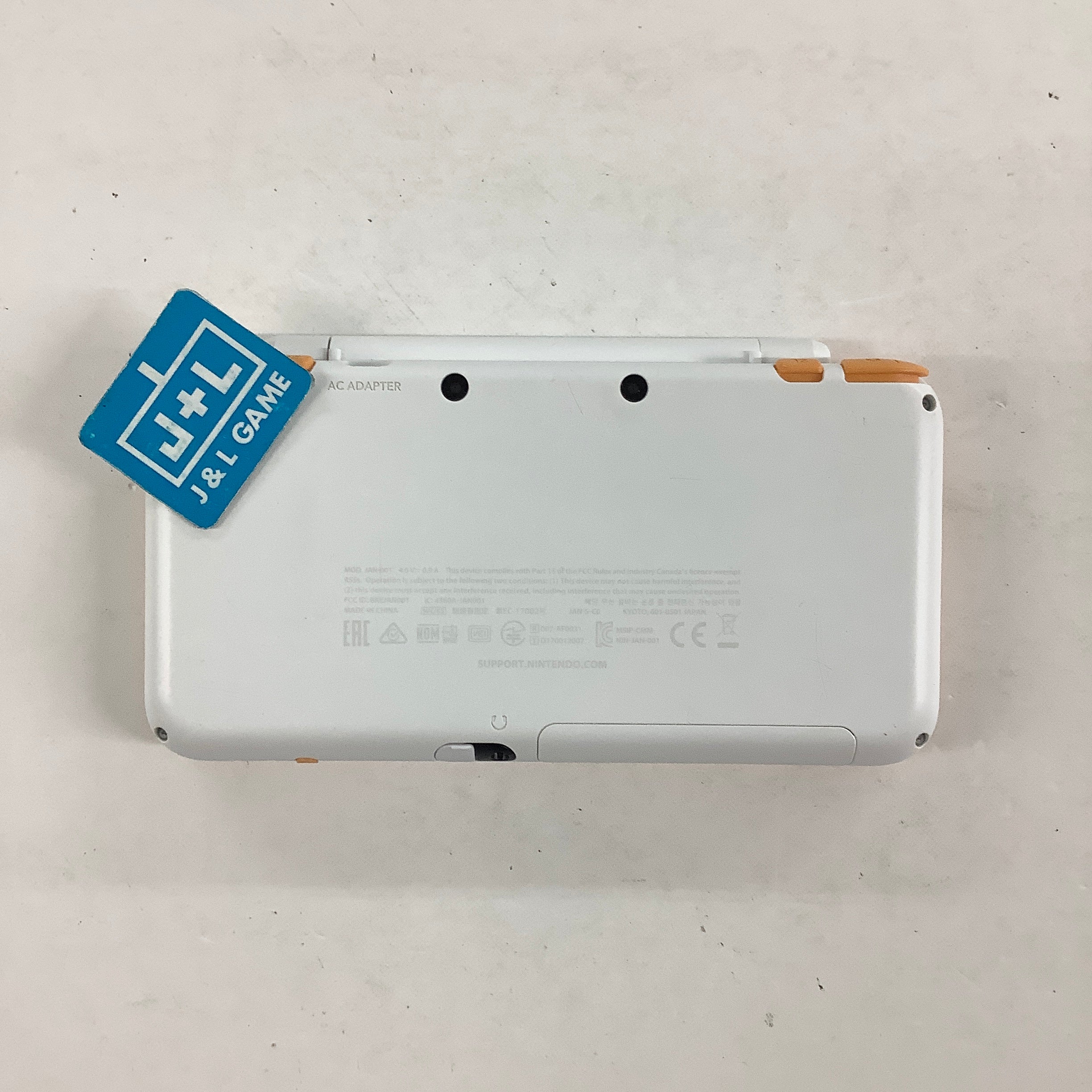 New Nintendo 2DS XL Console (White + Orange) - Nintendo 3DS [Pre-Owned] CONSOLE Nintendo
