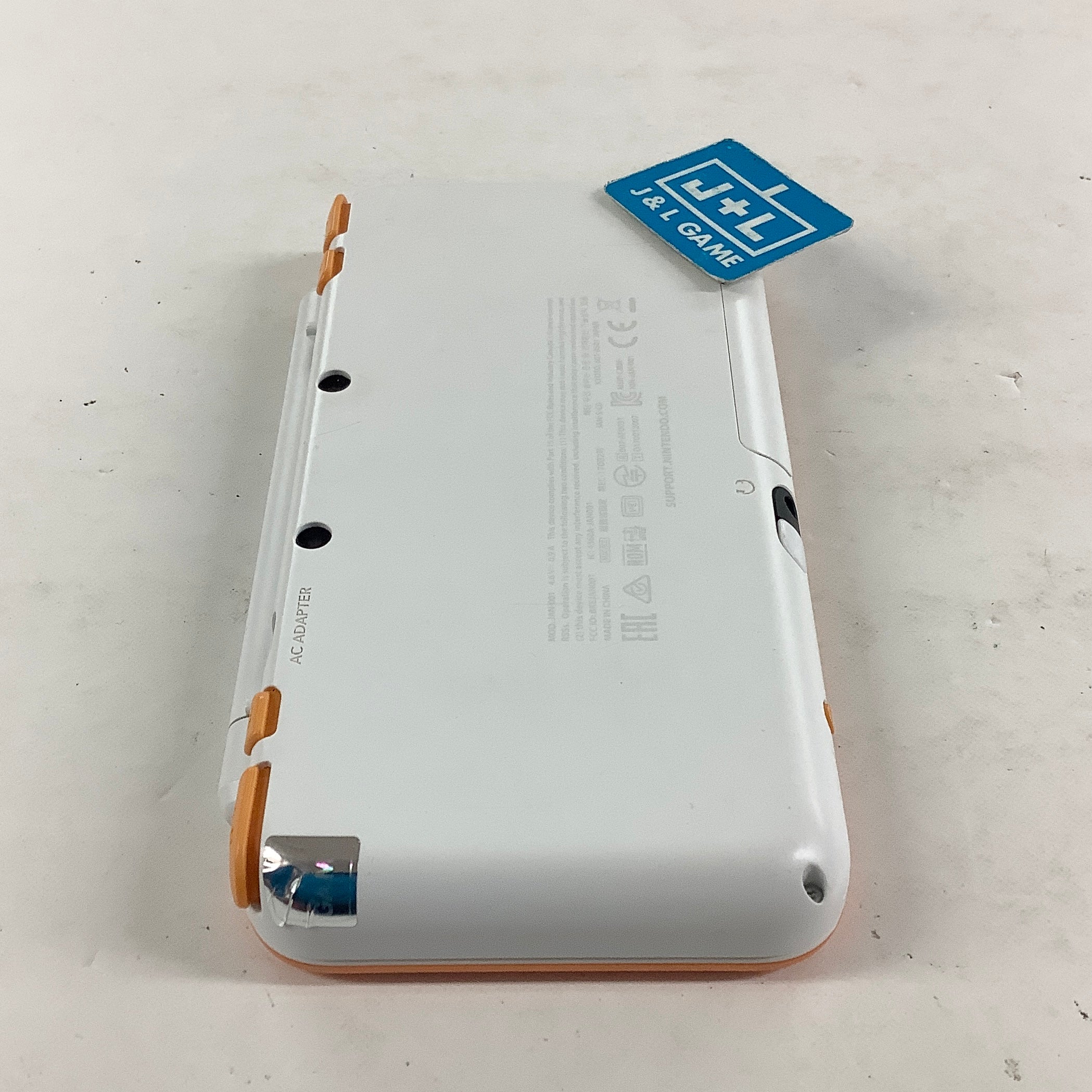 New Nintendo 2DS XL Console (White + Orange) - Nintendo 3DS [Pre-Owned] CONSOLE Nintendo
