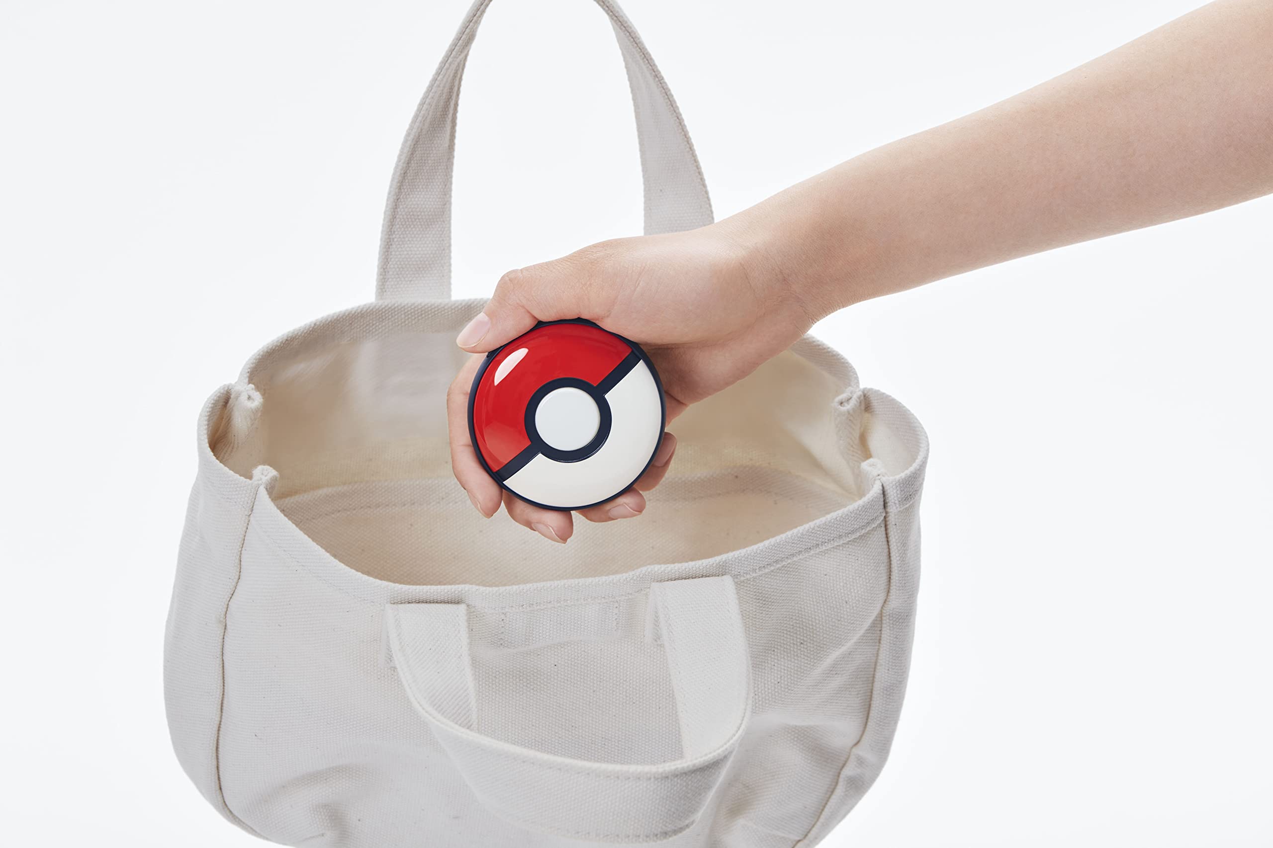 Pokemon GO Plus + ( European Import ) TOYS Vtelor