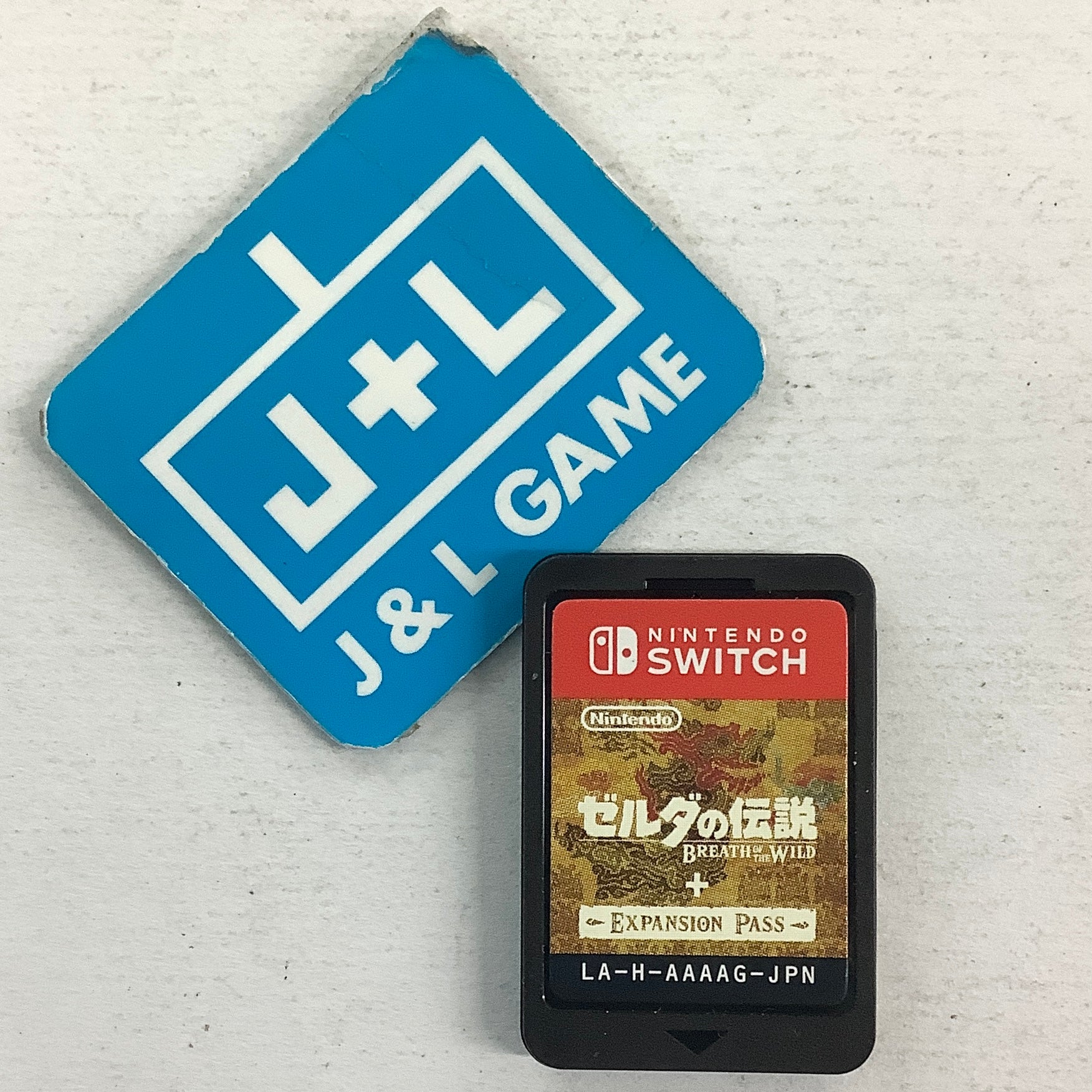 The Legend of Zelda: Breath of the Wild + Expansion Pass - (NSW) Nintendo Switch [Pre-Owned] (Japanese Import) Video Games Nintendo