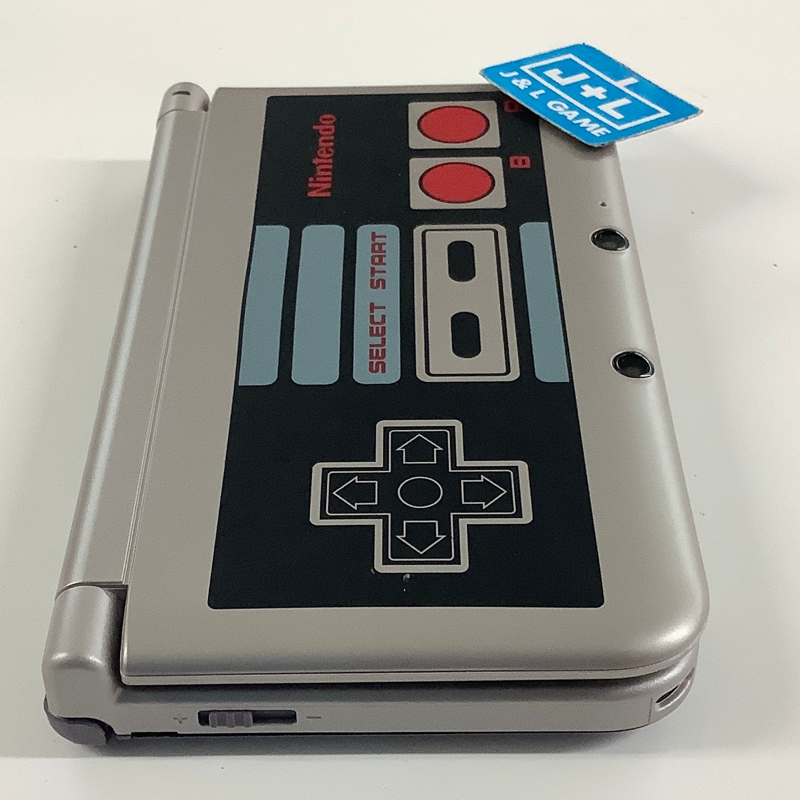 Nintendo 3DS XL Console (Retro NES) - Nintendo 3DS [Pre-Owned] Consoles Nintendo