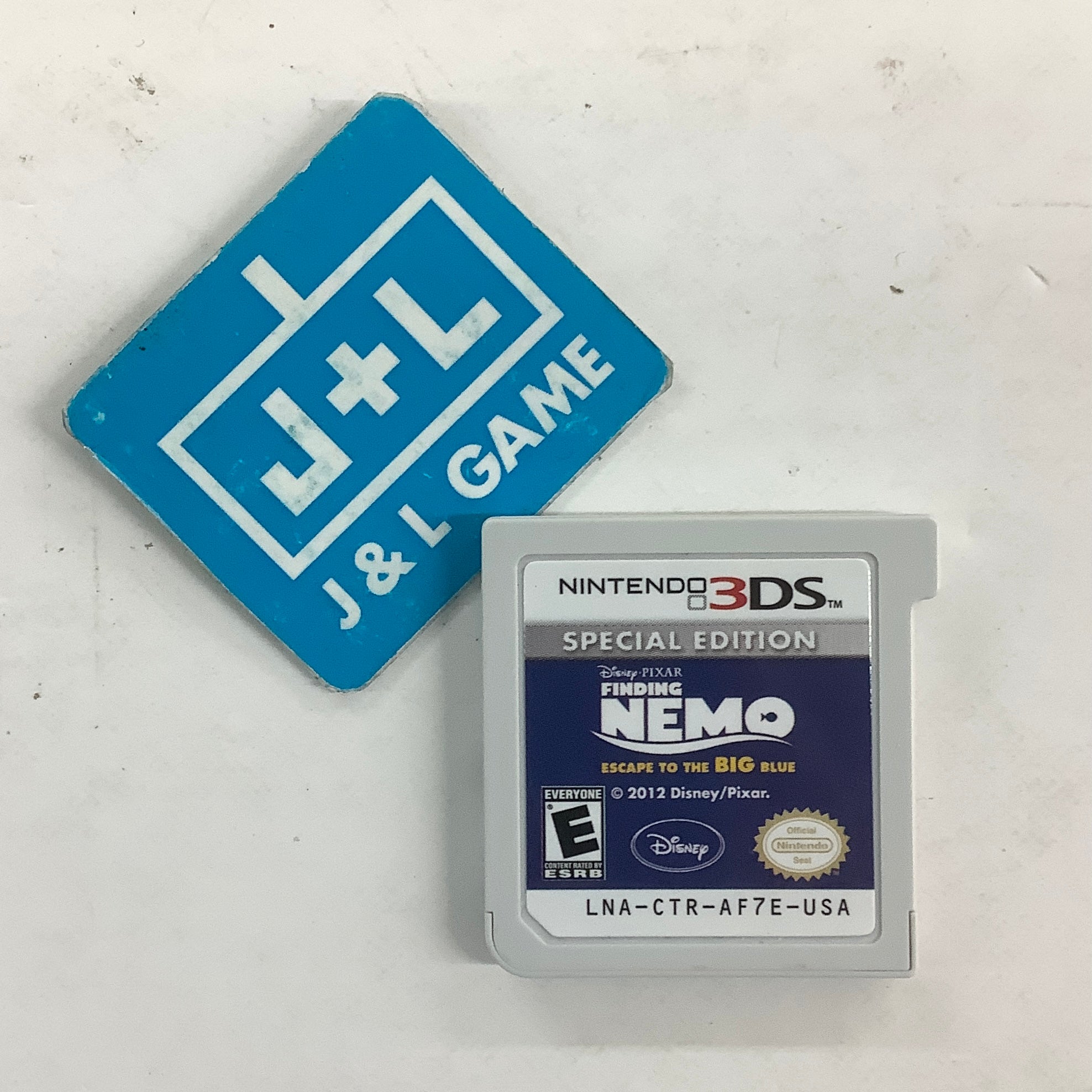 Disney/Pixar Finding Nemo: Escape to the Big Blue (Special Edition) - Nintendo 3DS [Pre-Owned] Video Games Disney Interactive Studios