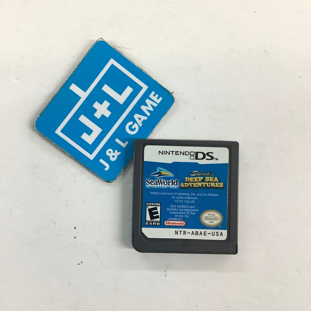 Sea World: Shamu's Deep Sea Adventures - (NDS) Nintendo DS [Pre-Owned] Video Games Activision