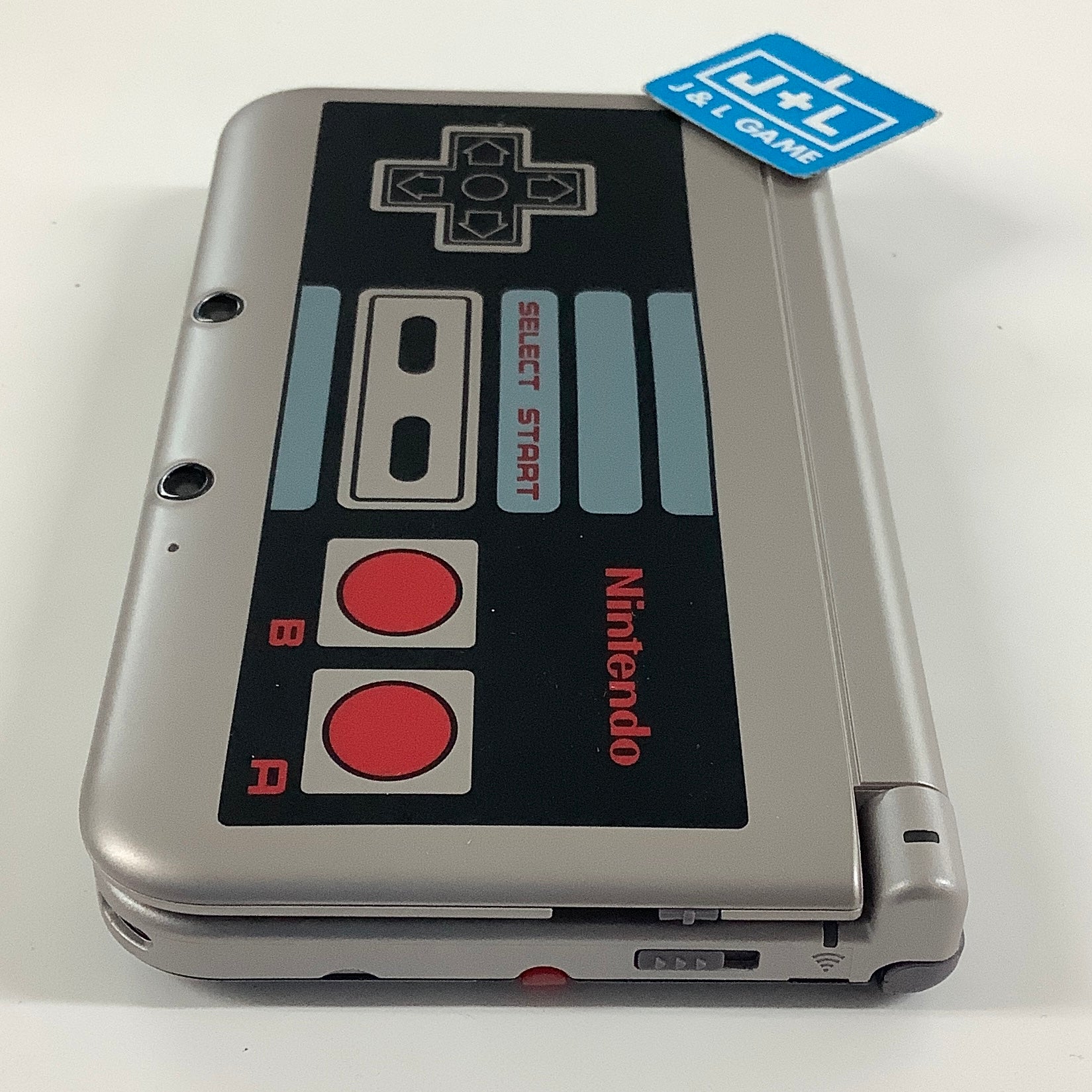 Nintendo 3DS XL Console (Retro NES) - Nintendo 3DS [Pre-Owned] Consoles Nintendo