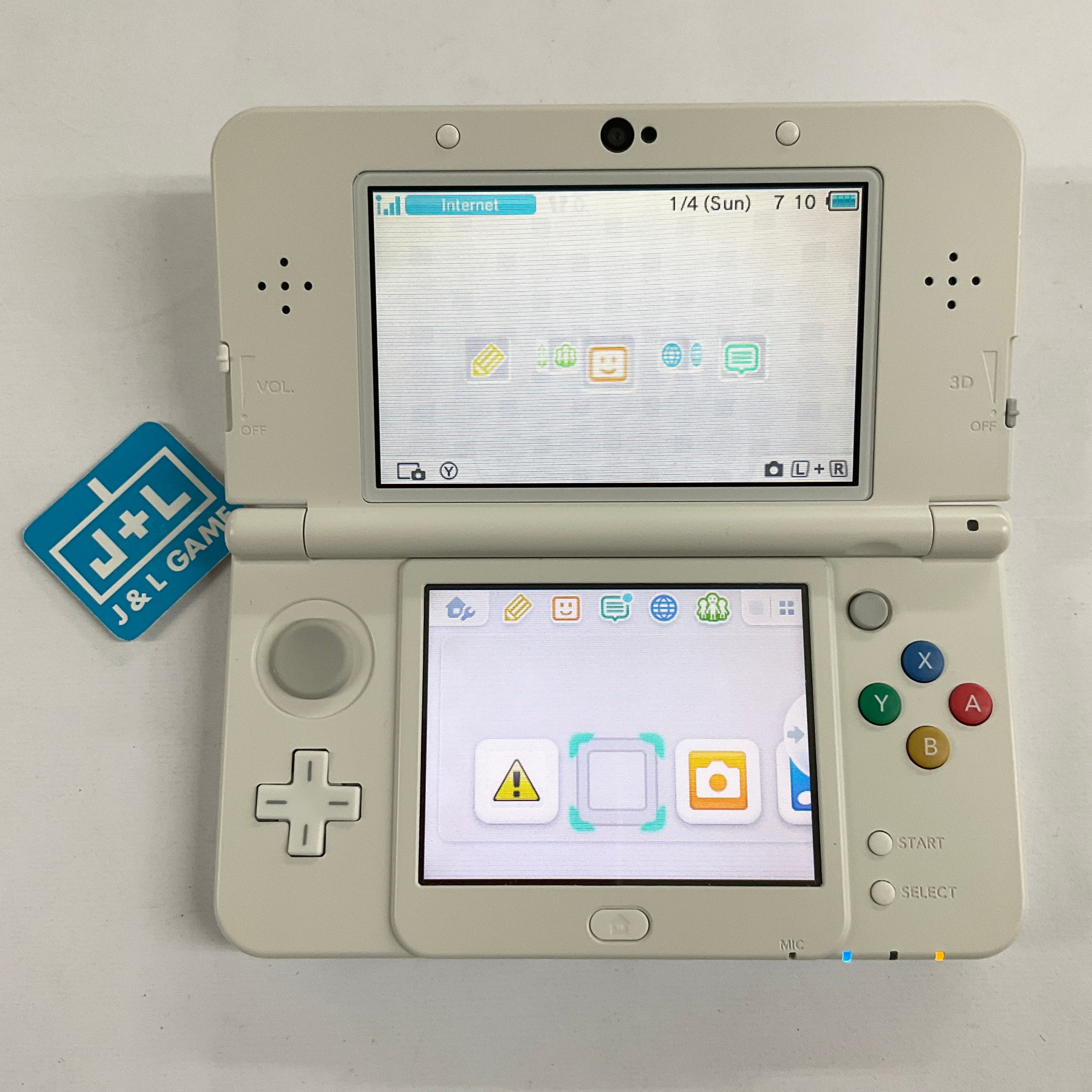 New Nintendo 3DS Console (Mario White) - Nintendo 3DS [Pre-Owned] Consoles Nintendo   
