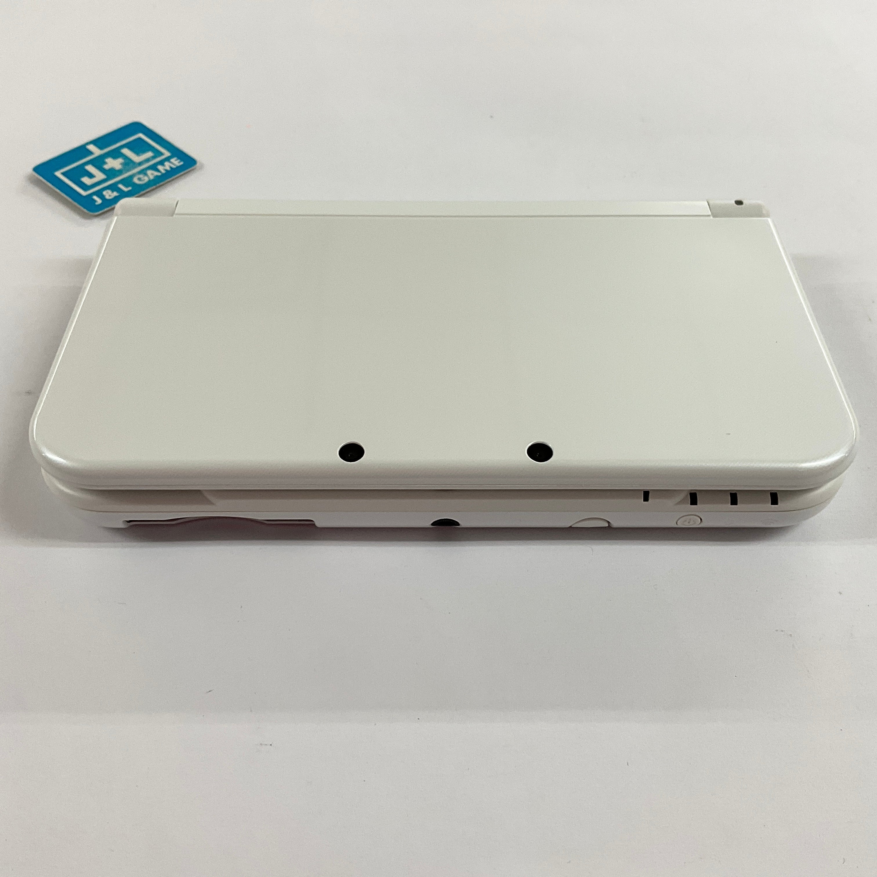 New Nintendo 2DS LL Console (Pearl White) - Nintendo 3DS [Pre-Owned] (Japanese Import) CONSOLE Nintendo   