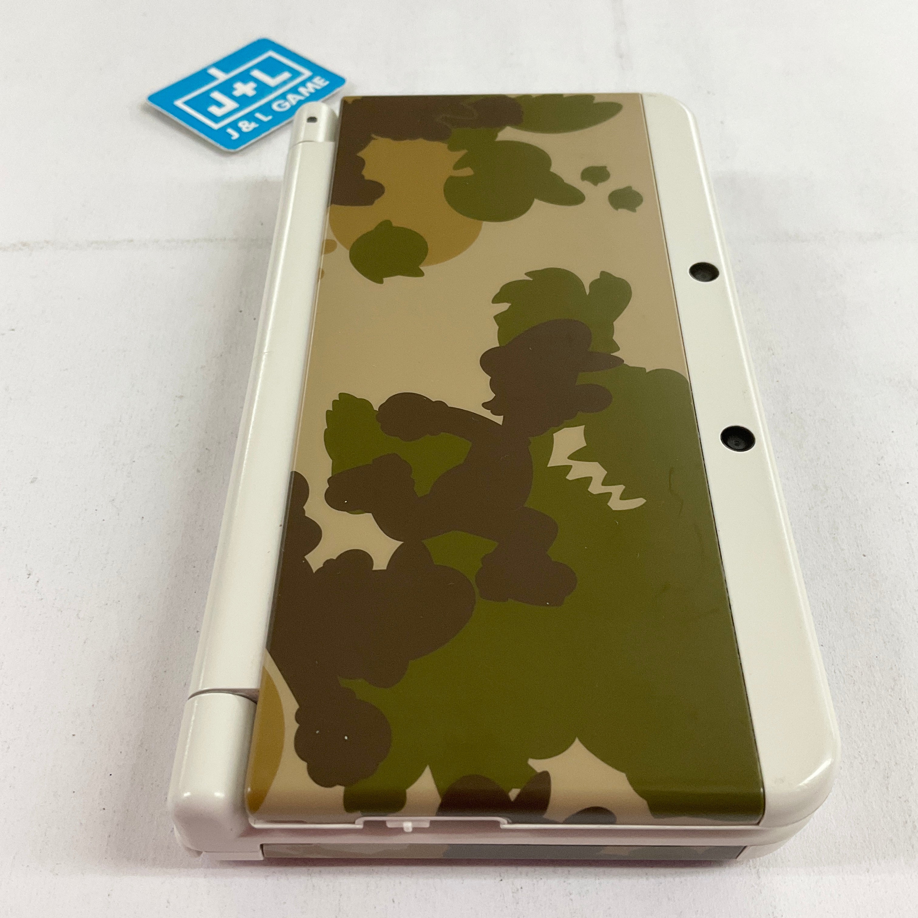 Nintendo New 3DS (Mario Camouflage) - Nintendo 3DS [Pre-Owned] Consoles Nintendo   