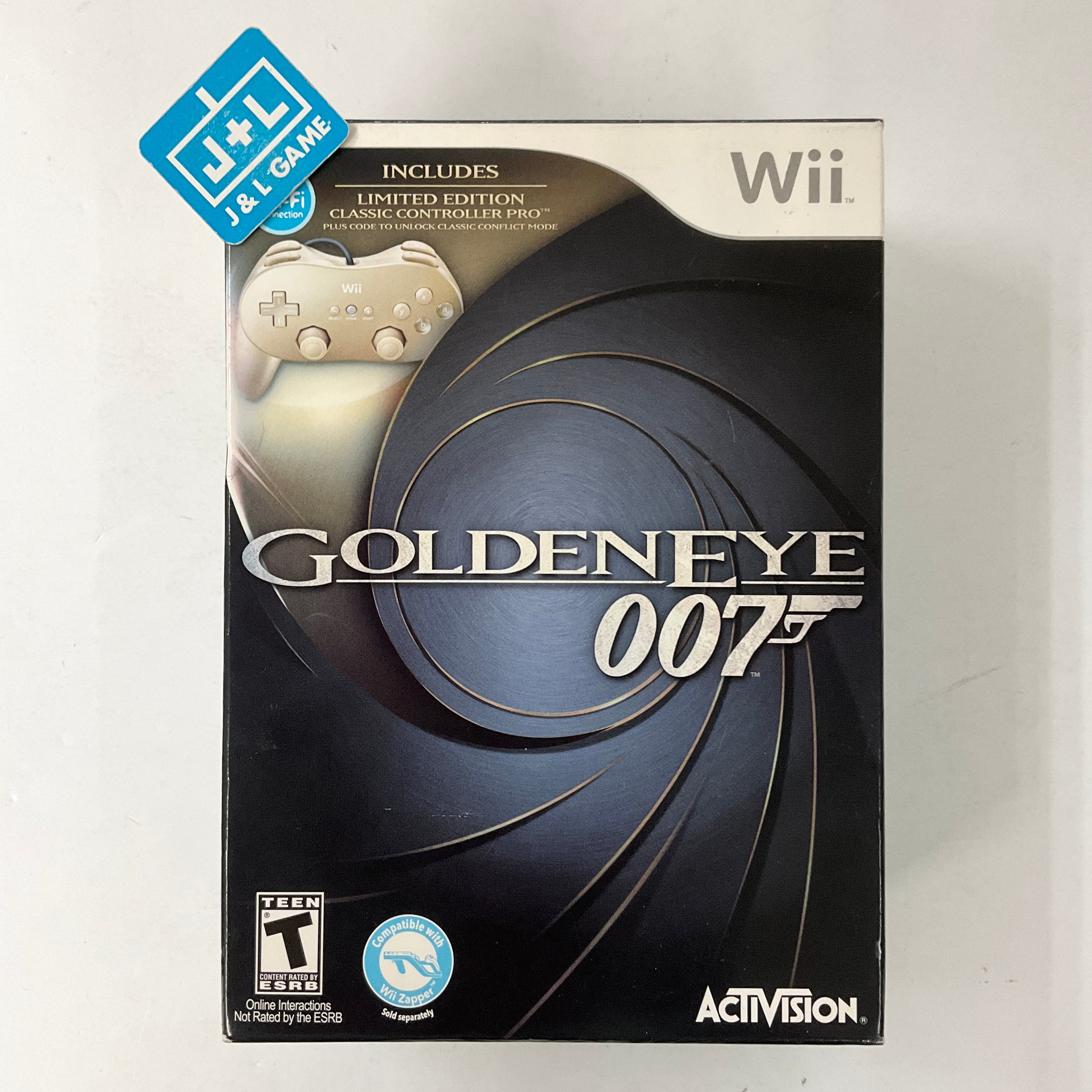 James Bond 007: GoldenEye 007 Classic Edition Hardware Bundle with Gold Wii Classic Controller Pro - Nintendo Wii [Pre-Owned] Video Games ACTIVISION   