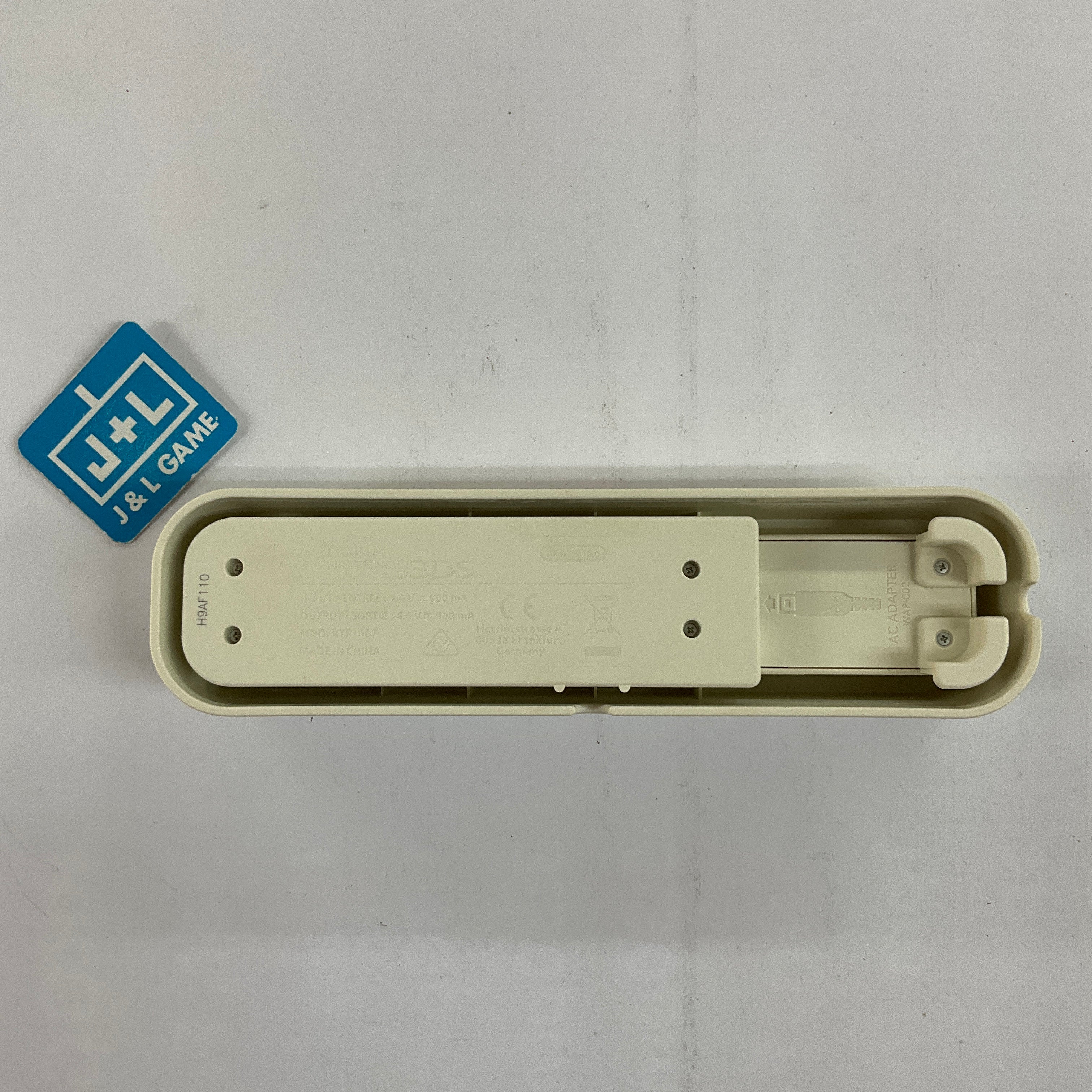 New Nintendo 3DS Charging Stand (White) - Nintendo 3DS (Pre-Owned) (Japanese Import) Accessories Nintendo   